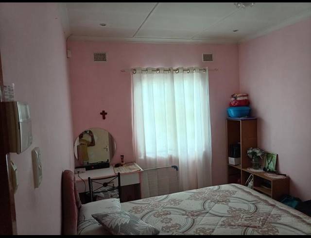 2 BEDROOM HOUSE FOR SALE IN SAVANNA PARK